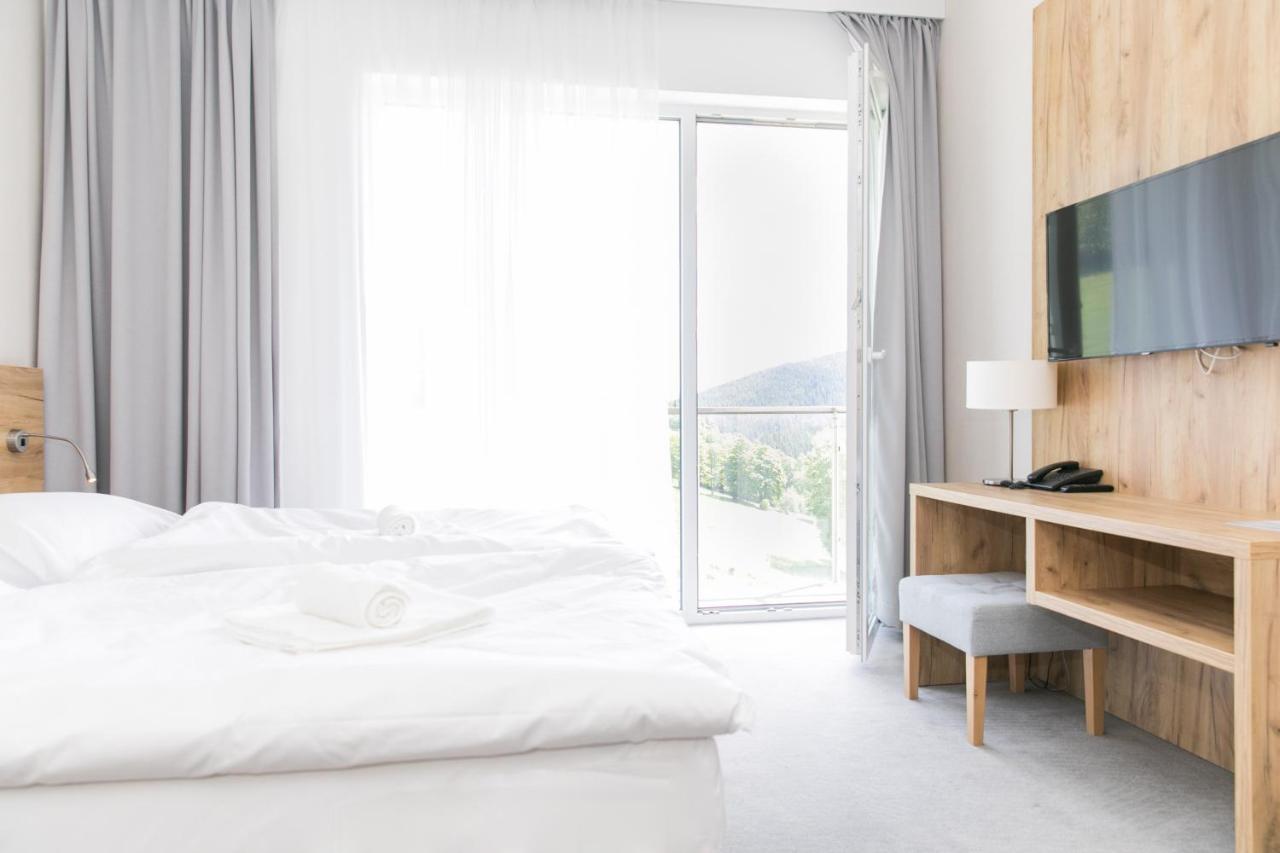 سيينا Ms-Apart Apartamenty Przy Stoku Mountain View - Czarna Gora المظهر الخارجي الصورة